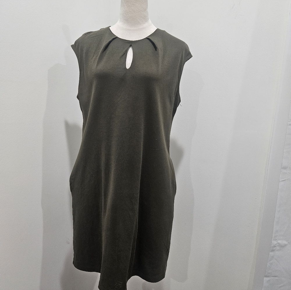 New York & Company Olive Green Sleeveless Shift Dress with Pockets Size L